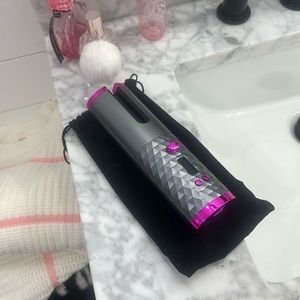 Automatic hair curler